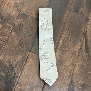 Imani Uomo 100% Silk Elegant Floral Patterned Tie